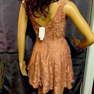 New Speechless short sleeve party dress. Beautiful pink rose color..